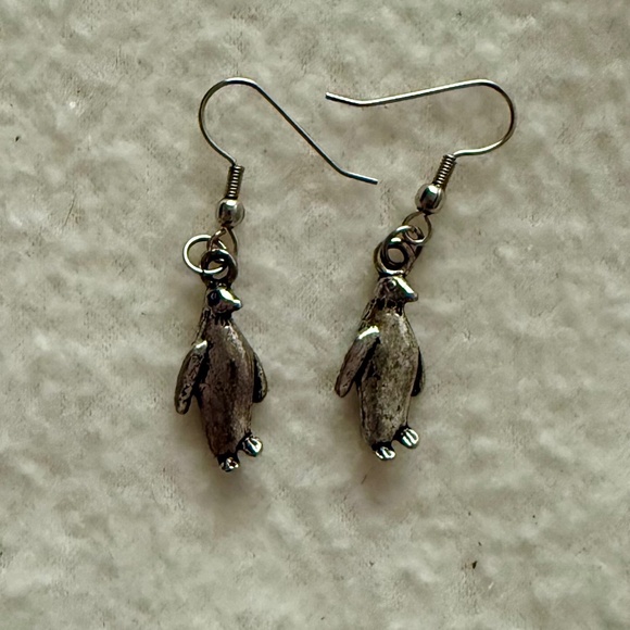 Penguin Earrings, Silver Tone, 3-D, Pierced wires - Picture 1 of 3